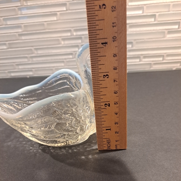Swan Shape Opalescent Glass Vintage Candy Dish Figural Trinket Bowl Fenton? - Picture 6 of 7